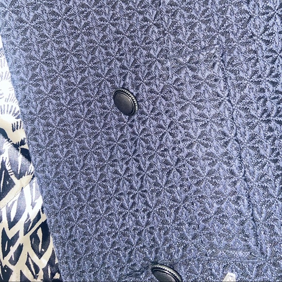 Coat - Picture 2 of 4